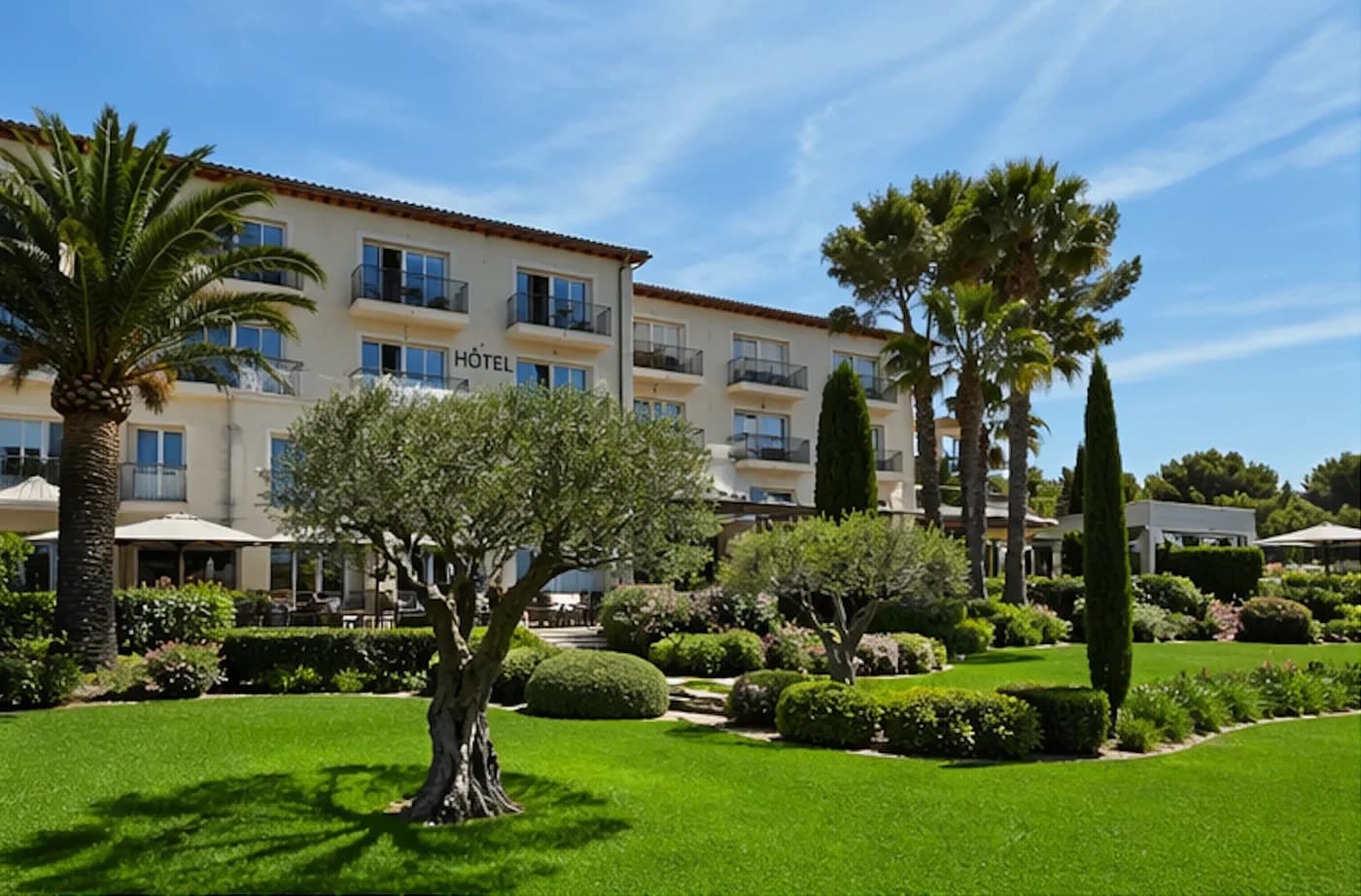 Contrat d'entretien des espaces verts d'un domaine hôtelier à La Ciotat